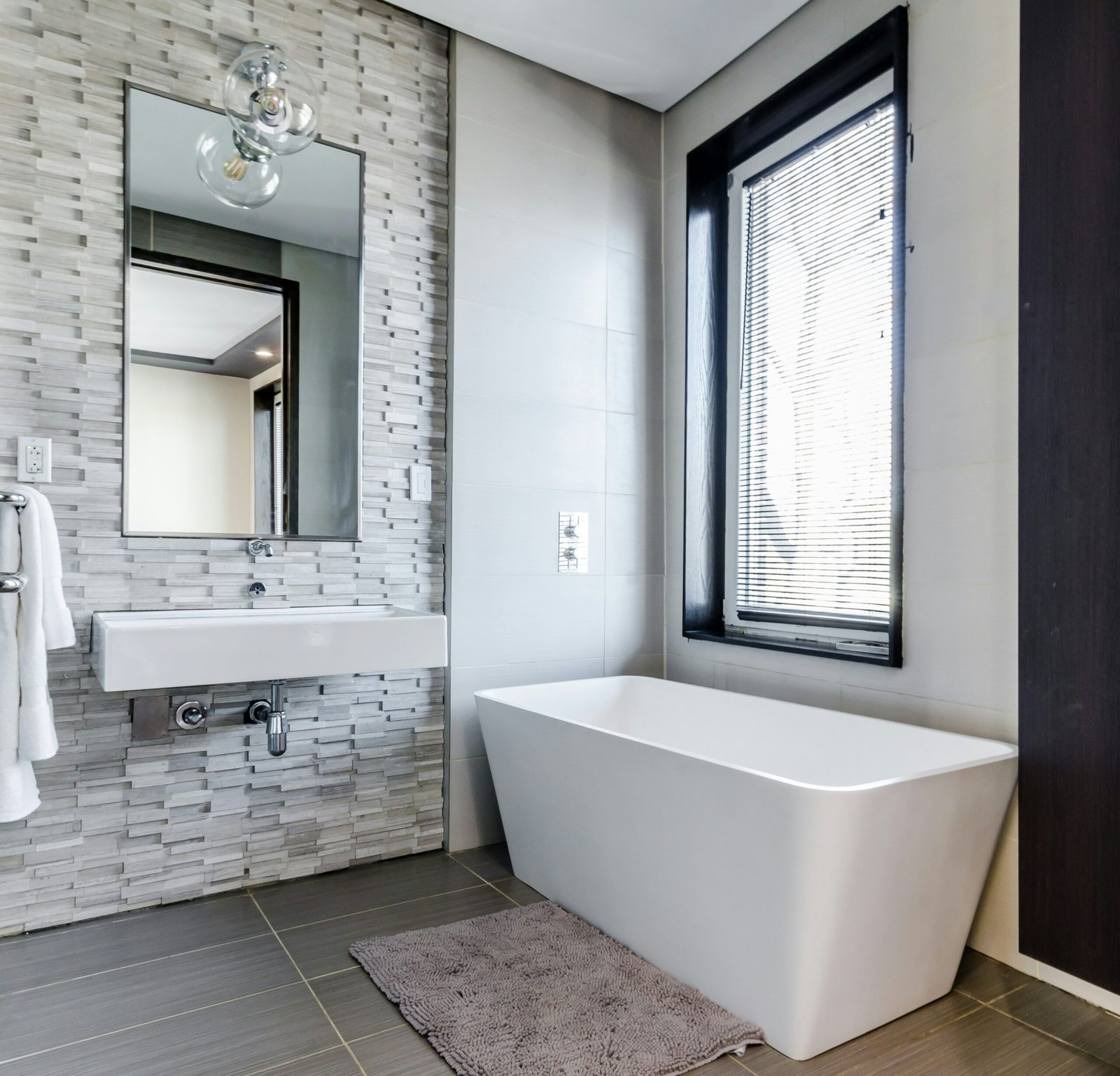 Top 10 Modern Bathroom Renovation Ideas for 2025